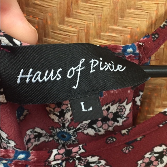 Cold shoulder dress - Picture 7 of 7